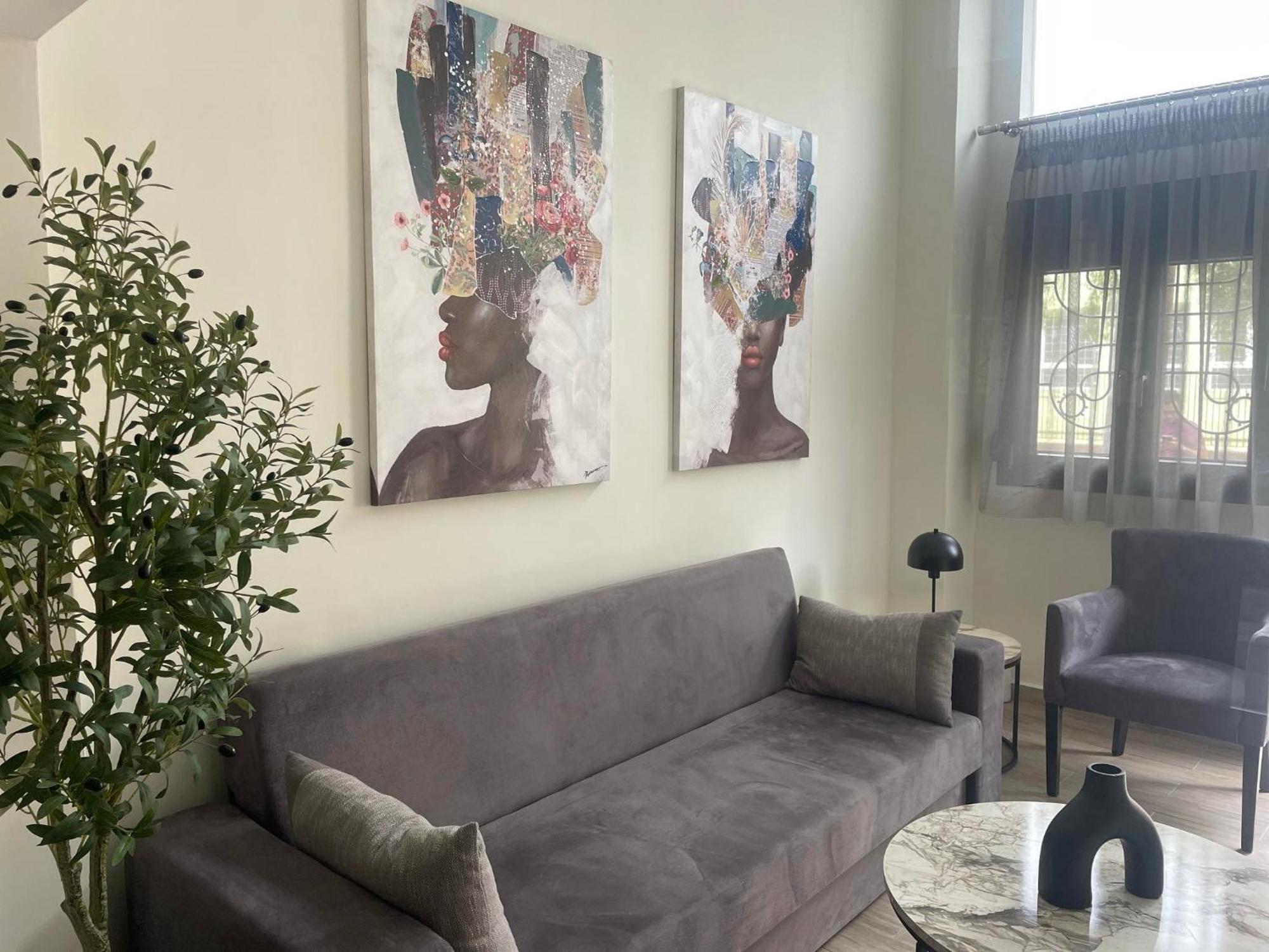 Trainstation Apartment In Солун Екстериор снимка